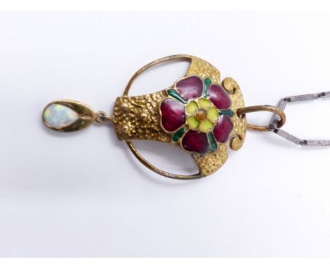 AN ENAMEL TUDOR ROSE GILDED OPENWORK PENDANT SUSPENDED ON A SILVER BAR LINK CHAIN. APPROXIMATE LENGHT 37cms. 