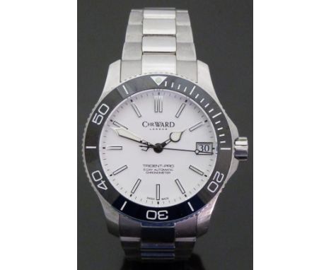Christopher Ward Trident COSC 600 gentleman's automatic diver's wristwatch ref c60-42 with date aperture, luminous hands and 