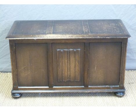 A linenfold trunk, W95 x D42 x H54cm