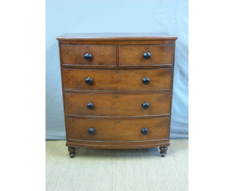 A 19thC bow front chest of two over three graduated drawers, W101 x D48 x H118cm 