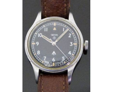 Smiths W10 gentleman's military wristwatch with luminous steel hands, white seconds hand, luminous hour markers, white Arabic
