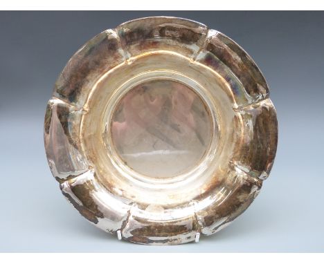 An Edward VII hallmarked silver lobed bowl, London 1902 maker R & W Sorley, diameter 23cm, weight 358g