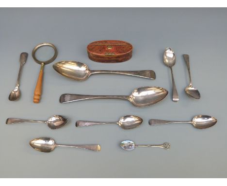 A quantity of Georgian hallmarked silver cutlery including a pair of tablespoons, London 1823, length 23cm, weight 223g, a wh