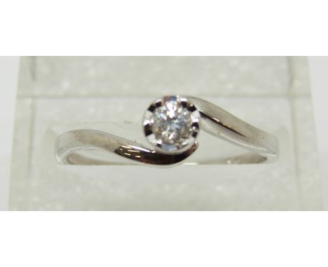 A 9ct white gold ring set with a diamond of approximately 0.15ct (size N)