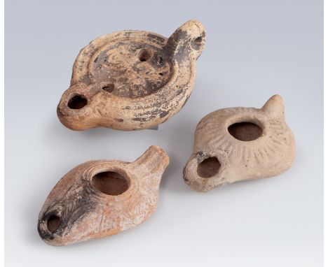 Three Roman skylights, 2nd-3rd century AD.In terracotta.Measurements: 3 x 8,5 x 7 cm; 4 x 11 x 7,5 cm and 2 x 9,5 x 6 cm.Set 