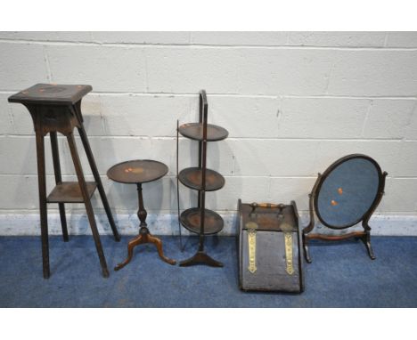 A 20TH CENTURY OAK PLANT STAND, with a square top reading the letters D W, on splayed legs, united by an undershelf, 31cm squ