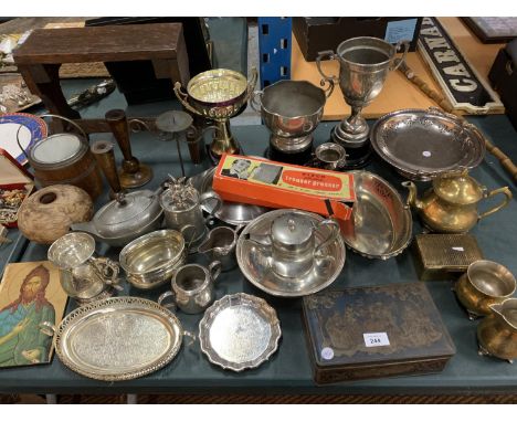 A LARGE ASSORTMENT OF VINTAGE TREEN AND METAL WARE ITEMS TO INCLUDE A 'PIFCO' TROUSER PRESSER, 'CALLARD AND BOWSERS' CONFECTI