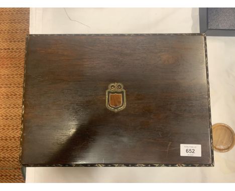 A VINTAGE WOODEN WRITING SLOPE WITH INLAY AND BRASS DEATAIL 
