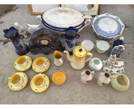 AN ASSORTMENT OF CERAMIC WARE TO INCLUDE CUPS AND SAUCERS AND TUREENS ETC 