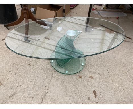 A DANNY LANE STYLE OVAL COFFEE TABLE ON STEPPED SINGLE PILLAR, 47x25.5" 