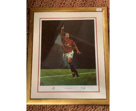 A GILT FRAMED LIMITED EDITION PRINT OF RUUD VAN NISTELROOY WITH SIGNATURE COMPLETE WITH CERTIFICATE OF AUTHENTICITY 