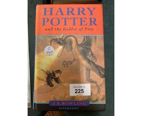 A FIRST EDITION 'HARRY POTTER AND THE GOBLET OF FIRE' HARDBACK BOOK 