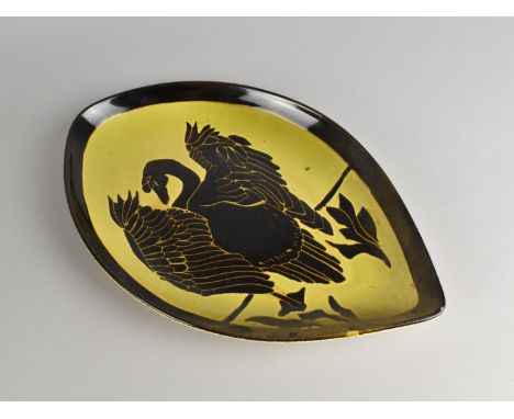 A Poole Pottery Oval Shaped Dish with Swan Design After Jane Brewer, 30.5x20.5cm