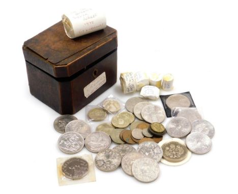 Various decimal and predecimal coinage, to include crowns, £2 coins, etc, contained in an oak caddy.