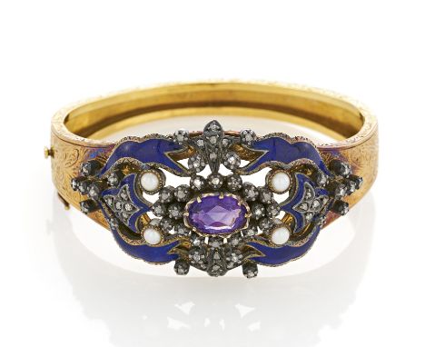 HISTORISCHE AMETHYST-EMAIL-ARMSPANGE. Datierung: Wohl Mitte 19. Jh. Material: 750/- Gelbgold, Punze, Silber, königsblaues Ema