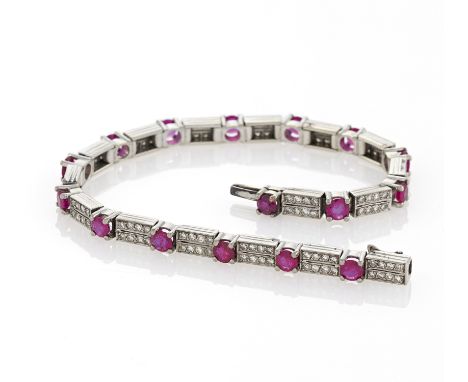 WEYERSBERGRubin-Diamant-Armband. Herkunft: Deutschland. Datierung: Um 1950/60. Material: 750/- Weißgold, Punze. Gesamtgewicht