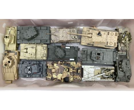 Model Kits: A collection of assorted military model kits to include: a selection of Tanks and vehicles built to good standard