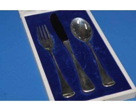 MID-20TH CENTURY DANISH SILVER PATRICIA PATTERN CHRISTENING SETmaker W&R Sorenson, stamped 'Sterling, Denmark', comprising fo