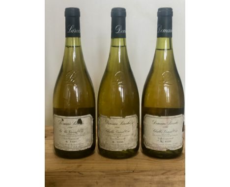 3 Bottles Chablis Grand Cru 'Les Clos' Domaine Laroche Vintage 1990 (good fill levels - numbered bottles - example, opened an
