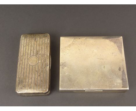 Silver cigarette box of shallow form and a trinket box with striped engine turning. (2)