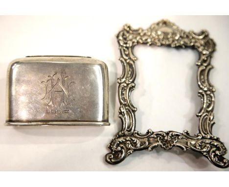 Hallmarked silver hip flask cup and picture frame outer 81g. P&amp;P Group 1 (£14+VAT for the first lot and £1+VAT for subseq