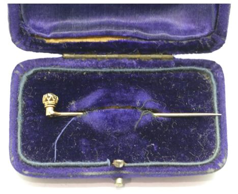 Unmarked 9ct yellow gold diamond set gents tie pin 1.4g, 3/16th ct diamond. P&amp;P Group 1 (£14+VAT for the first lot and £1
