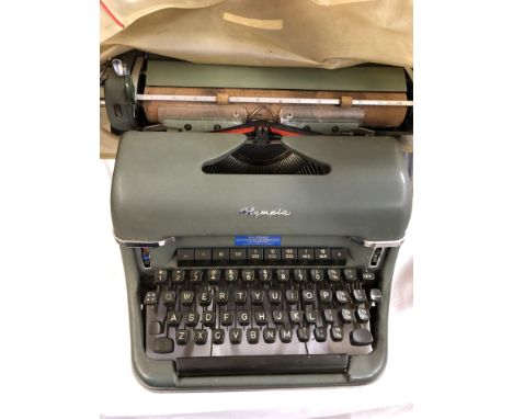 OLYMPIC MANUAL TYPEWRITER 