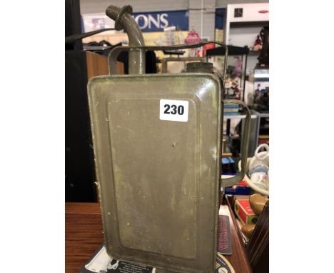 VINTAGE OIL CAN 
