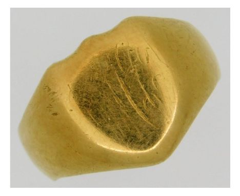 A 19thC. 18ct gold signet ring, rubbed marks, possibly Birmingham, 1847, inscription to shield worn, inscribed under shield, 