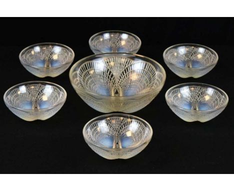 René Lalique (1860-1945) - 'Coquilles' set of clear and opalescent glass bowls, comprising one large bowl, 20.5cm diameter; t