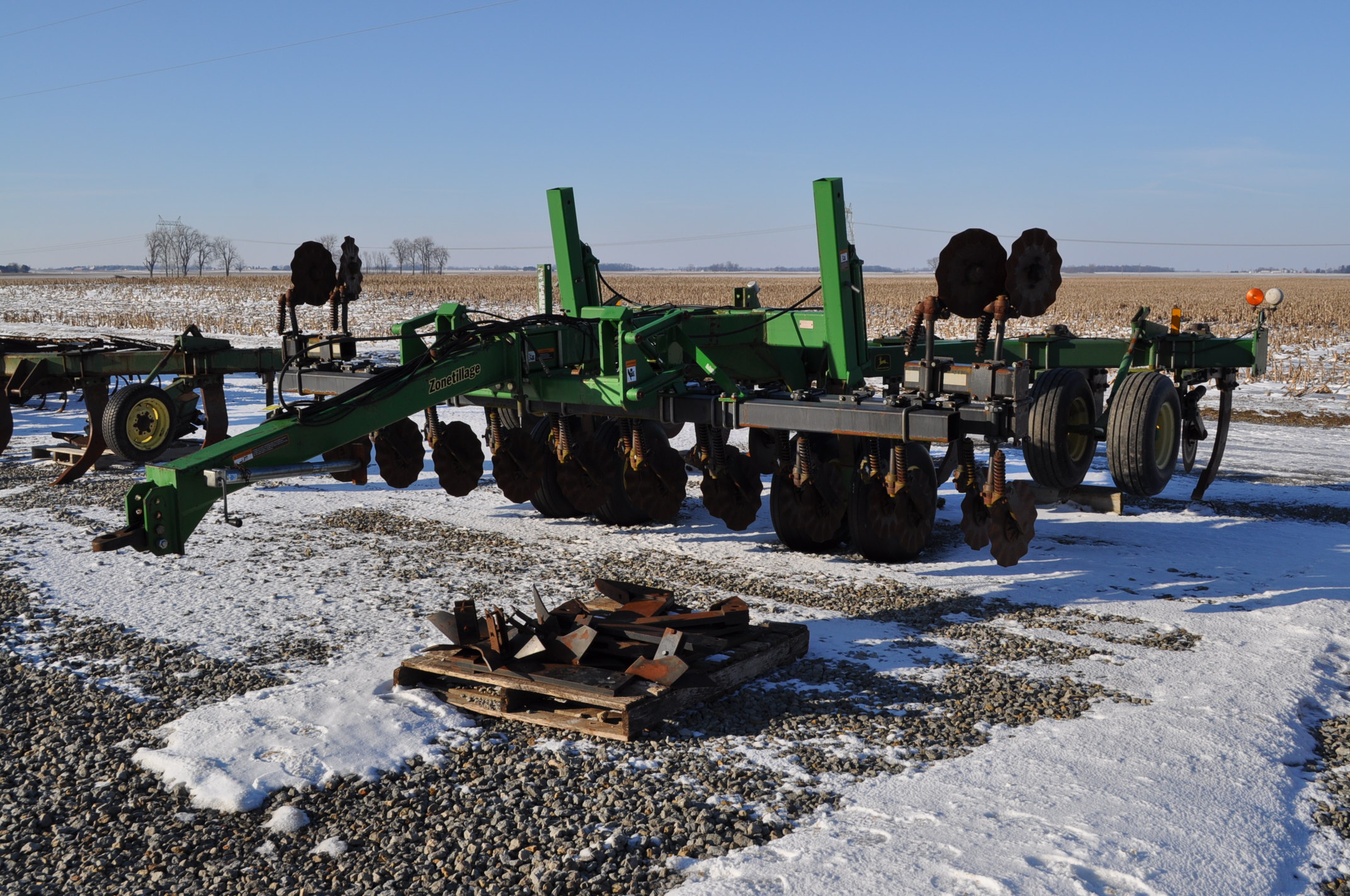 7 Shank John Deere 915 V Ripper W John Deere 1570 Zone Tillage Coulter Caddie Cart