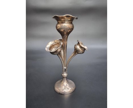 An Edwardian silver epergne, Chester 1907, 21cm high, weighted. 