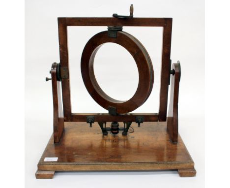 A LATE 19TH/EARLY 20TH CENTURY W.G. PYE & CO MAHOGANY AND BRASS MOUNTED GALVANOMETER, 45cm wide