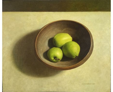 Schilderij van een stilleven met drie appels in een fruitschaal, olieverf op paneel, door Gerrit Wijngaarden (Dedgum 1963). R