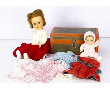 An Effanbee composition Patsy Babyette,  with blue eyes and blonde wig —9in. (23cm.) long and a quantity of suitable clothes 
