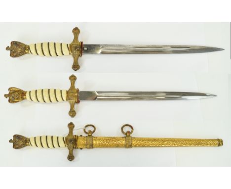 German Third Reich Naval Dagger with Hammered Scabbard Eagle Pommel, The crossguard with fouled anchors on either side, Hamme