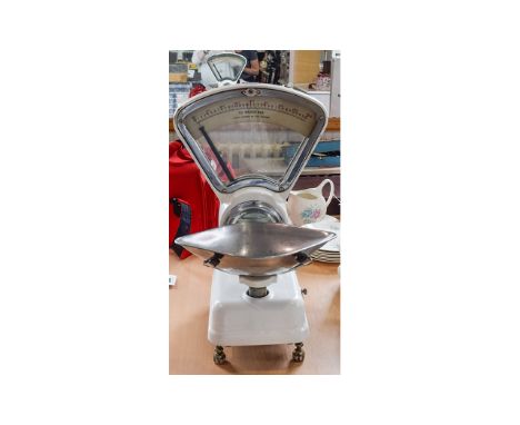 Avery Shop Scales Cast Enamel With Stainless Steel Bowl, To Weigh 2Lb