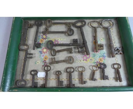 A Collection of 19 Vintage Keys 