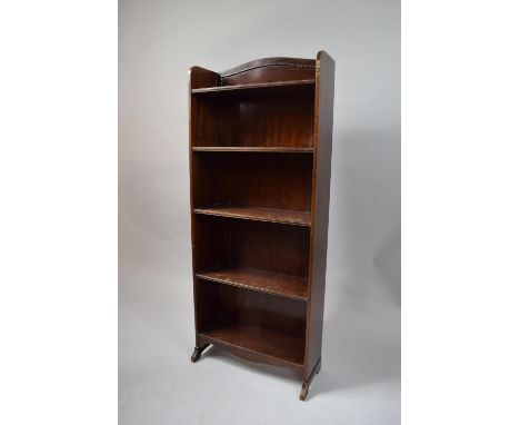 An Edwardian Mahogany Five Shelf Open Bookcase with Galleried Top, 45.5cm Wide 