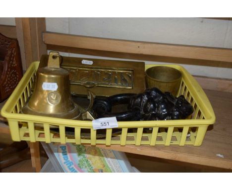 BOX OF MIXED ITEMS TO INCLUDE BRASS BELL, BRASS LETTERBOX, IRON DOOR KNOCKER ETC