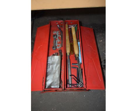 CANTILEVER TOOLBOX AND CONTENTS