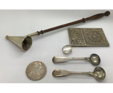 A filigree white metal card case, a Maria Theresa Thaler 1780, 2 Georgian silver salts, a pillbox, candle snuffer with turned