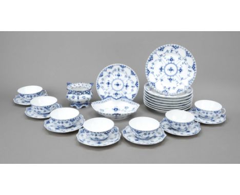Teeservice für 7 Personen, 25-tlg., Royal Copenhagen, Dänemark, Ende 20. Jh., 2. W., Musselmalet, Vollspitze, 7 Teetassen mit