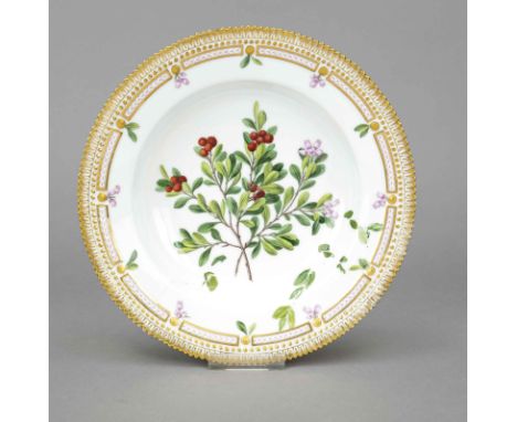Tiefer Teller, Royal Copenhagen, 18. / 19. Jh., aus dem Service Flora Danica, Entwurf von Johann Christoph Beyer für Katharin