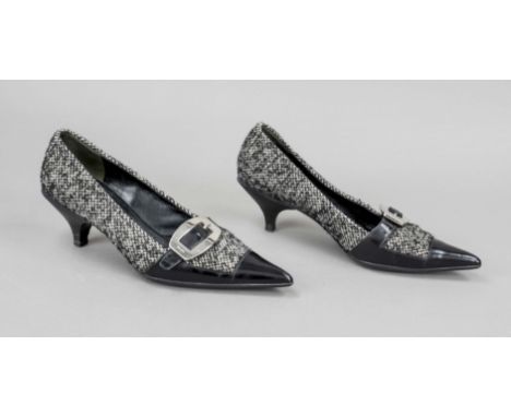 Prada, klassische Tweed-Pumps, grau-schwarzer Tweedstoff mit Details aus schwarzem Glattleder, große silberfarbene Schnalle m
