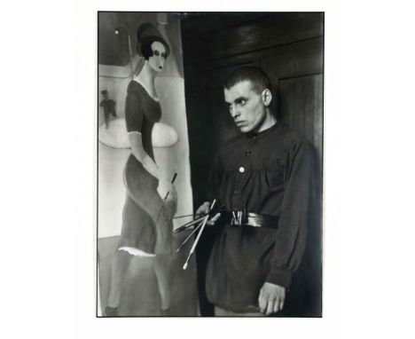 August Sander (1876-1964), ''Der Maler Gottfried Brockmann'', Fotografie, Bromsilbergelatine, 1924/1986, auf Agfa-Papier, u. 