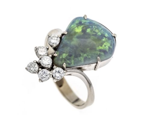 Opal-Brillant-Ring WG 585/000 mit einem triangelförmigen Opal-Cabochon 16,8 x 13 mm  mit lebhaftem grün-blauen Farbenspiel un