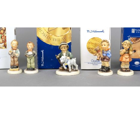 Konvolut aus 5 Hummelfiguren, Goebel, darunter: ''Bring uns Glück'', 100 Jahre Hummel, 2008, sign., polychrom bemalt, Modelln