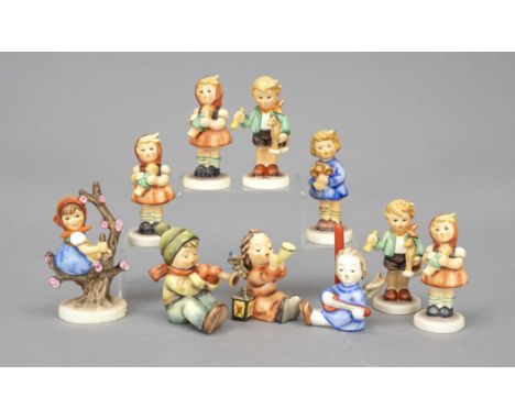 Konvolut aus 10 Hummelfiguren, Goebel, 6x W.Germany, darunter: ''Mädchen mit Blumenstrauß'', 1967, sign., polychrom bemalt, M