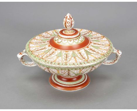Jugendstil-Deckelterrine, Rosenthal, Selb, Marke 1907-10, flache Rundform mit Zapfenknauf, geschwungene Handhaben mit Maskaro